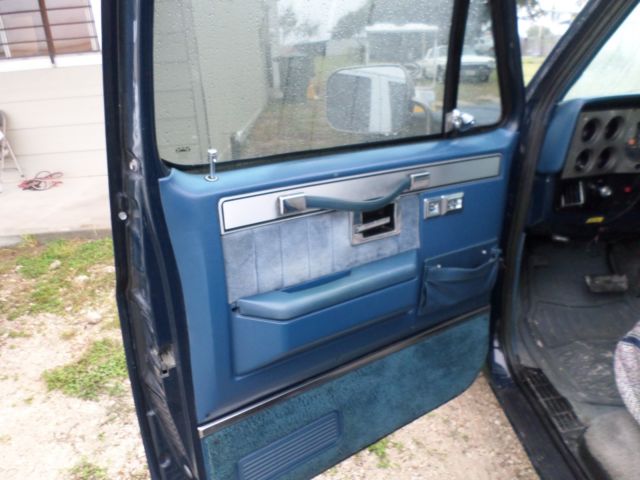 1985 Blue Chevrolet C-10 Standard Cab Pickup