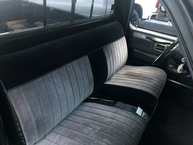 1985 Black Chevrolet C-10