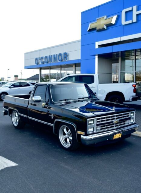 1985 Black Chevrolet C-10