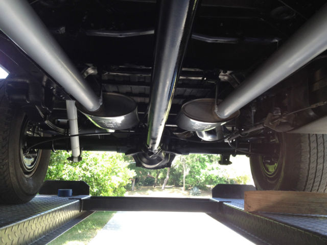 1985 White Chevrolet C-10 Cab & Chassis