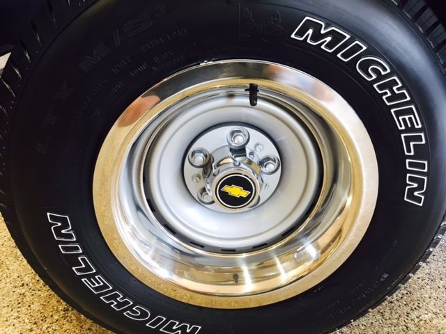 1985 White Chevrolet C-10 Cab & Chassis