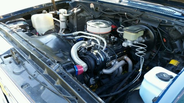 1985 Blue/white Chevrolet C-10 Truck