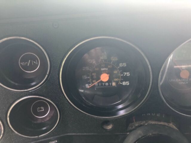 1985 Gold Chevrolet C-10 Pickup