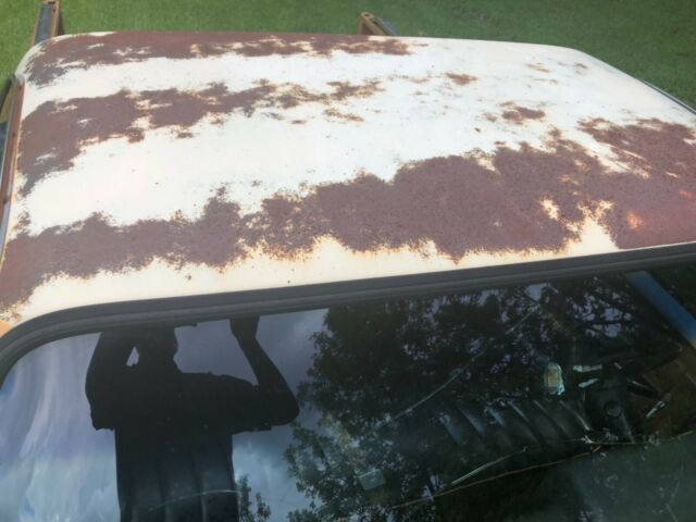 1985 Gold Chevrolet C-10 Pickup