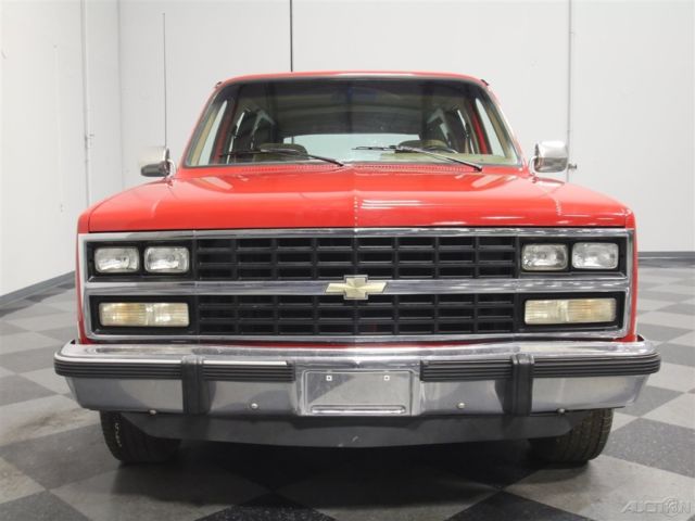 1985 Red Chevrolet Suburban