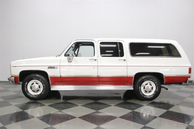 1985 White GMC Suburban