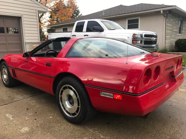1985 Red Chevrolet Corvette Coupe