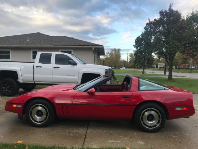 1985 Red Chevrolet Corvette Coupe