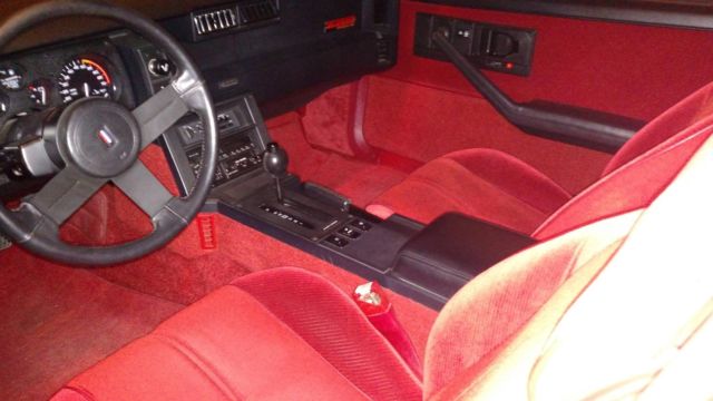 1985 Red Chevrolet Camaro Coupe