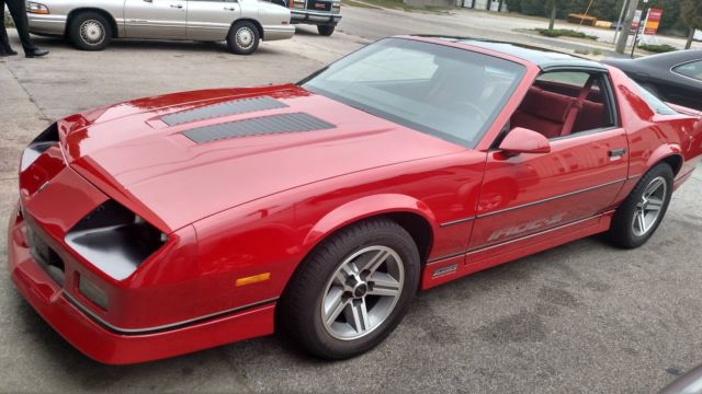 1985 Red Chevrolet Camaro Coupe