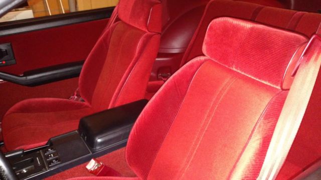 1985 Red Chevrolet Camaro Coupe