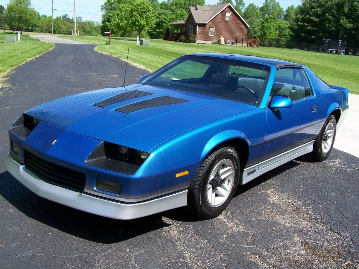 1985 Blue Chevrolet Camaro Coupe