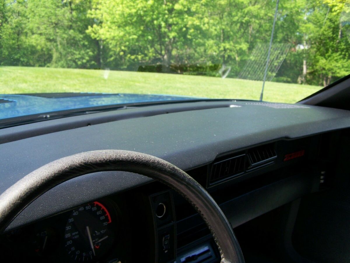 1985 Blue Chevrolet Camaro Coupe