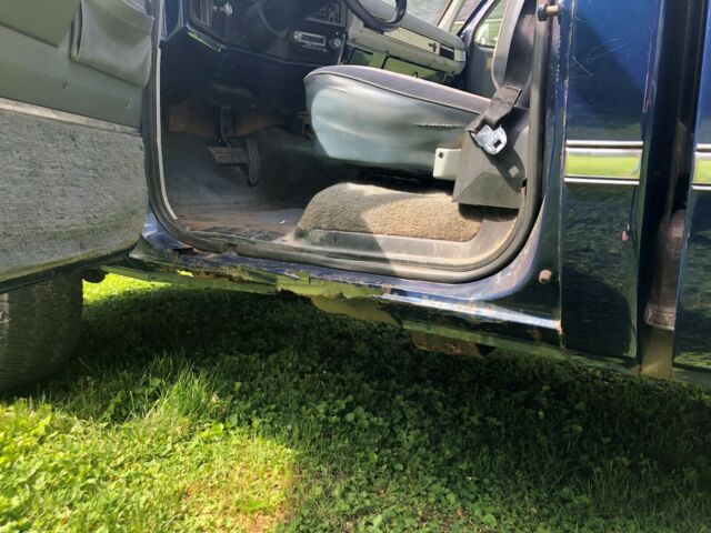 1985 Blue Chevrolet C-10 Standard Cab Pickup