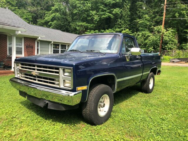 1985 Blue Chevrolet C-10 Standard Cab Pickup