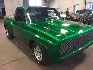 1985 Green Chevrolet C-10 Standard Cab Pickup