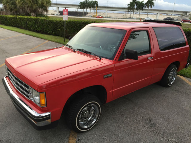 1985 Red Chevrolet Blazer