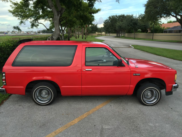 1985 Red Chevrolet Blazer
