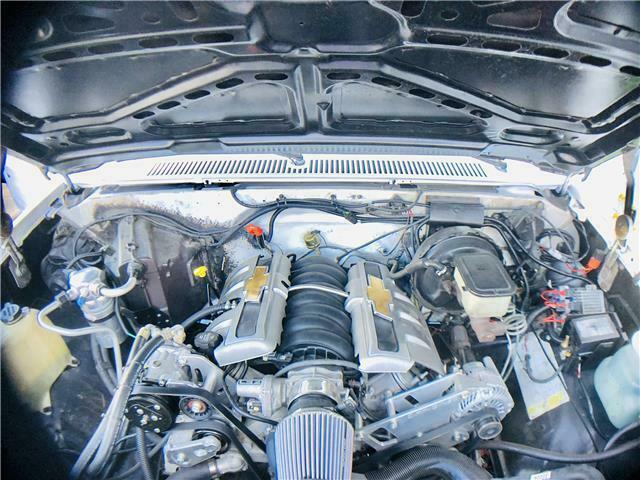 1985 White Chevrolet Blazer SUV