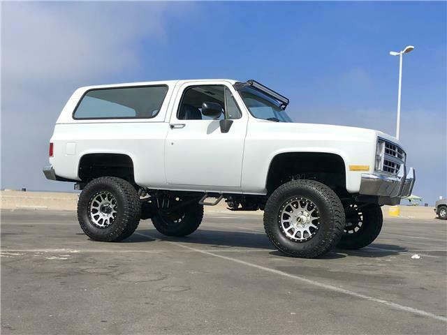 1985 White Chevrolet Blazer SUV