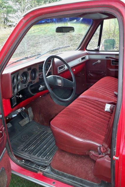 1985 Red Chevrolet C-10 Pickup