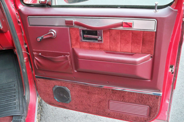 1985 Red Chevrolet C-10 Pickup