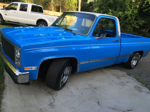 1985 Blue Chevrolet C-10 Cab & Chassis