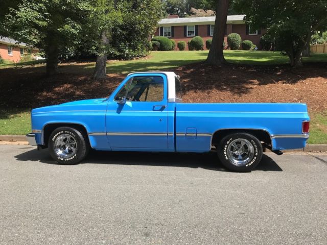 1985 Blue Chevrolet C-10 Cab & Chassis
