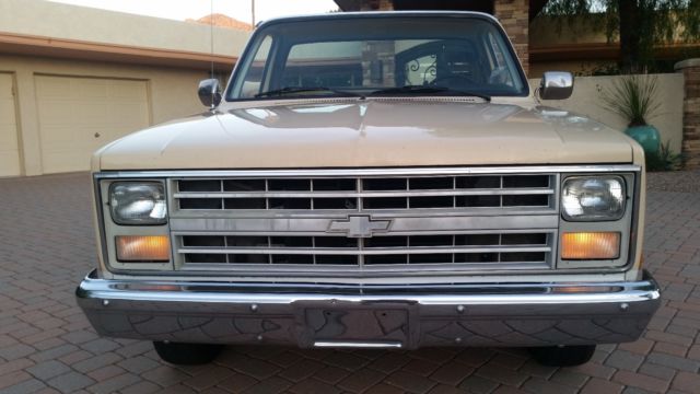 1985 TWO TONE BEIGE  AND WHITE Chevrolet C-10 C-10 SHORT BED