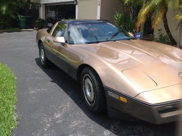 1985 Bronze Chevrolet Corvette Coupe