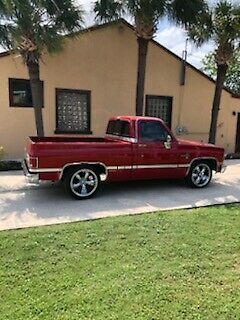1985 Red Chevrolet C-10 SHORT & WIDE