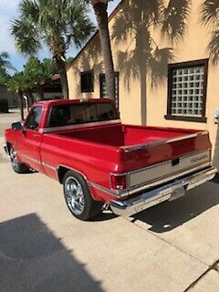1985 Red Chevrolet C-10 SHORT & WIDE