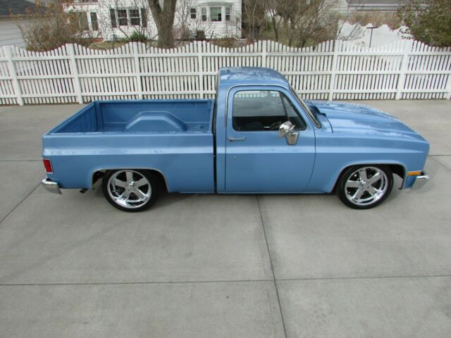 1985 Blue Chevrolet C-10 Standard Cab Pickup