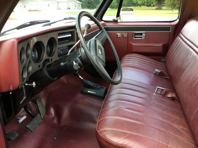1985 Black Chevrolet C-10 Pickup
