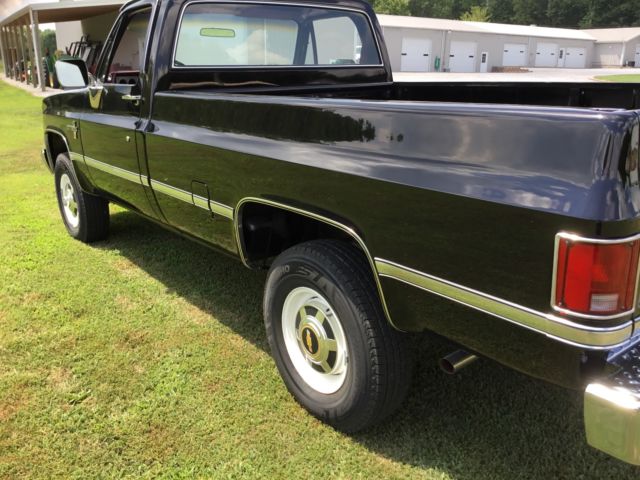 1985 Black Chevrolet C-10 Pickup