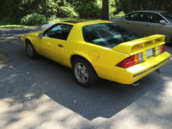 1985 Yellow Chevrolet Camaro T-Top