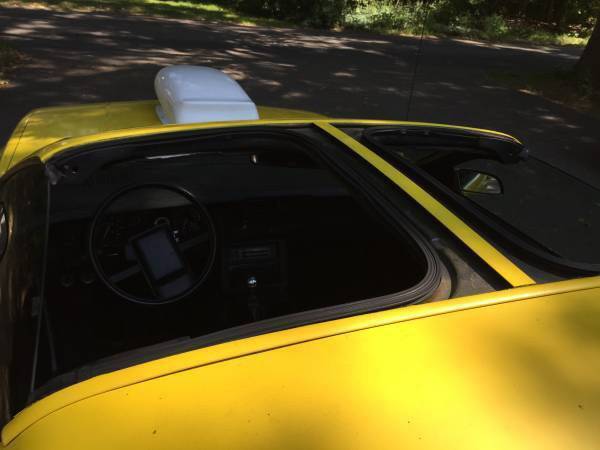 1985 Yellow Chevrolet Camaro T-Top