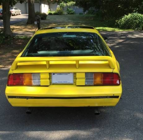 1985 Yellow Chevrolet Camaro T-Top