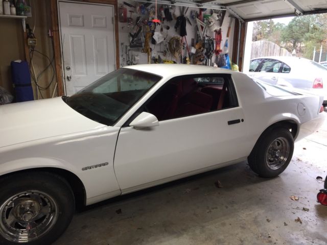 1985 White Chevrolet Camaro Coupe