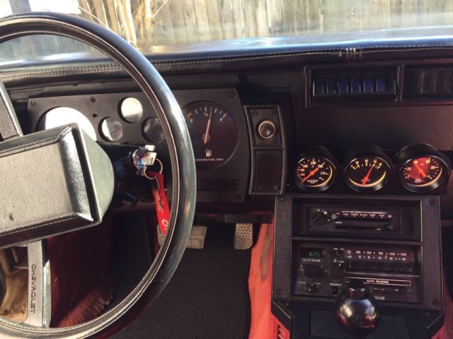 1985 White Chevrolet Camaro Coupe