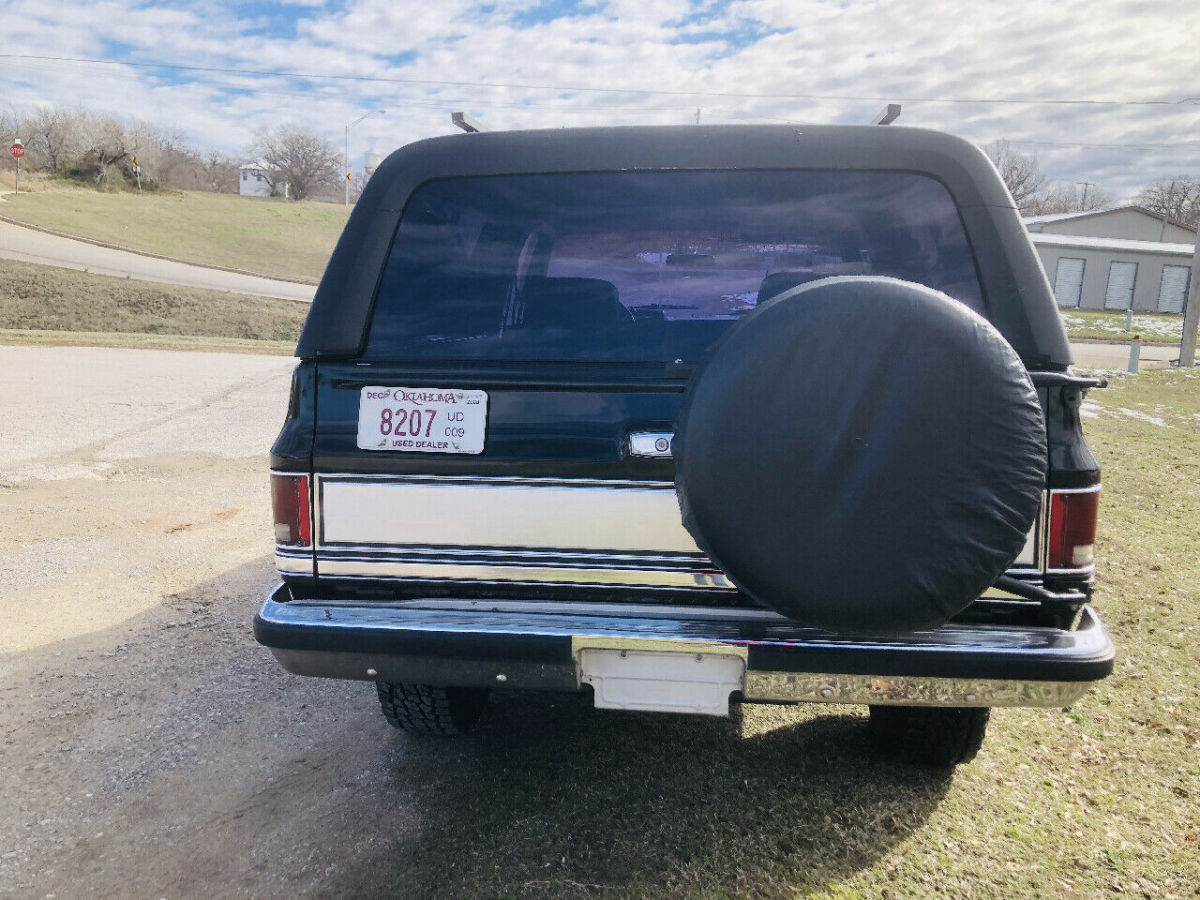 1985 Black Chevrolet C/K 10 Blazer --