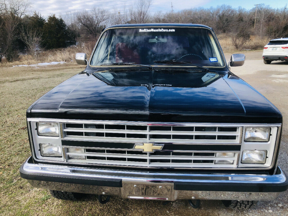 1985 Black Chevrolet C/K 10 Blazer --