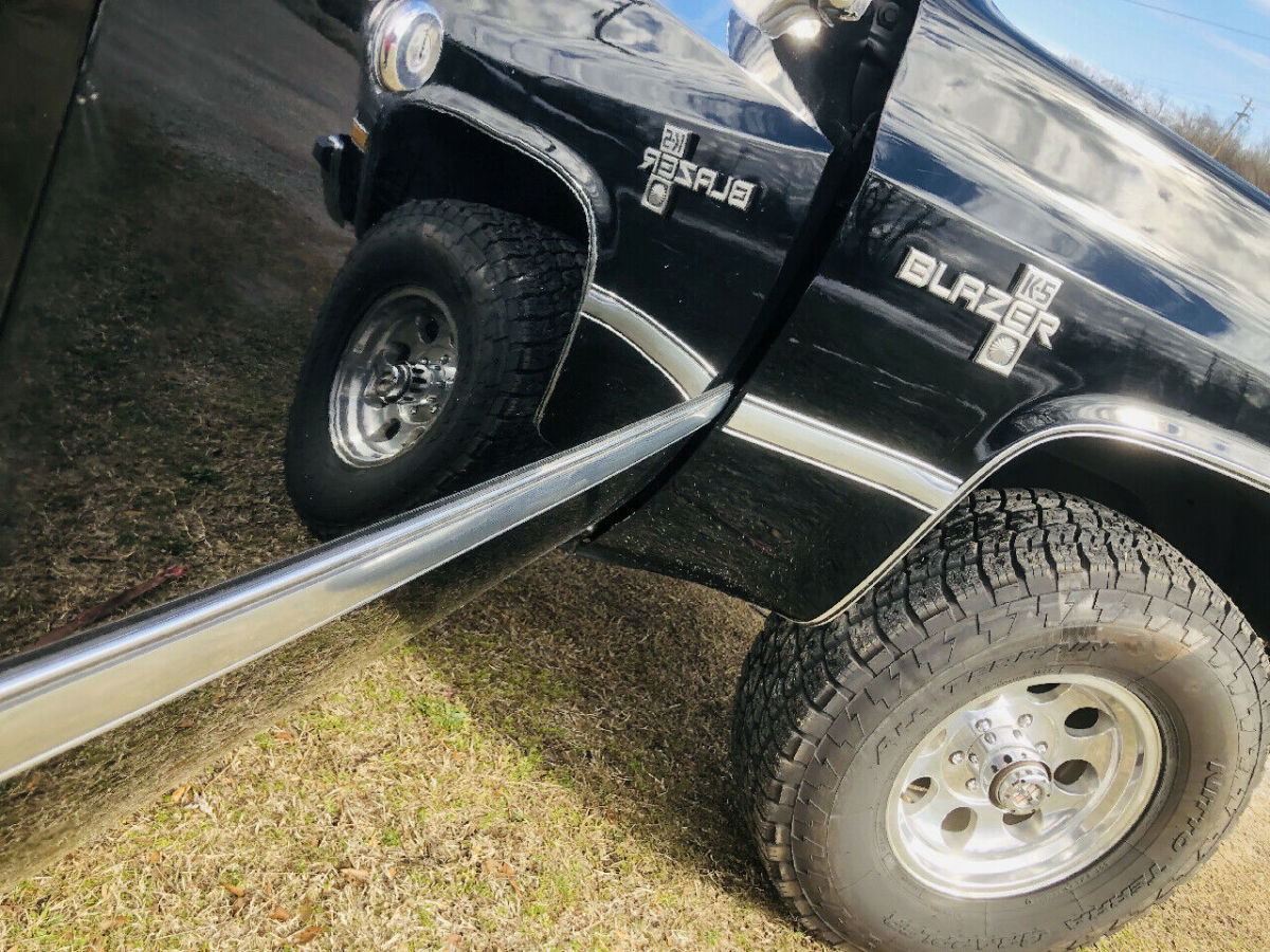 1985 Black Chevrolet C/K 10 Blazer --