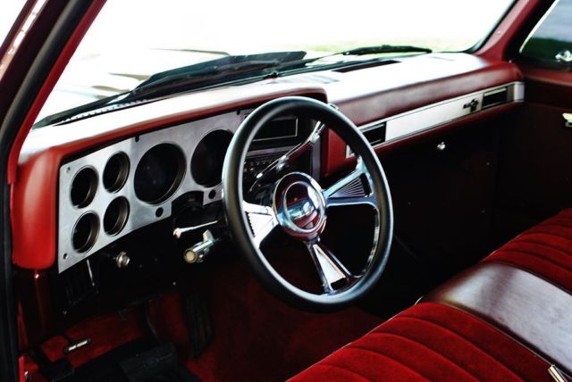 1985 Burgundy Chevrolet C-10 --