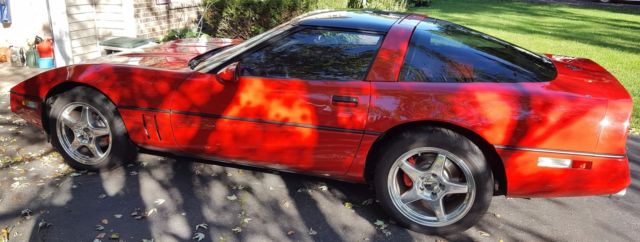 1985 Red Chevrolet Corvette Hatchback