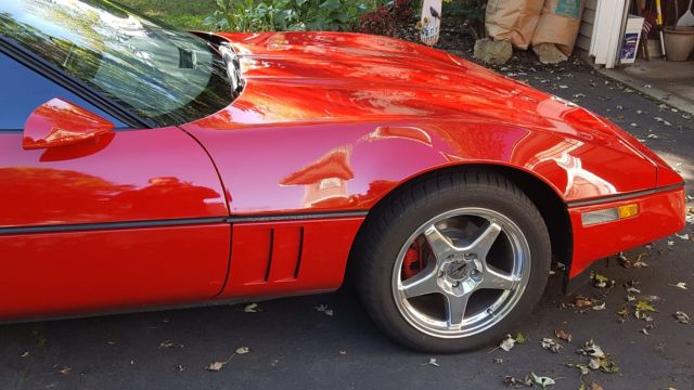 1985 Red Chevrolet Corvette Hatchback