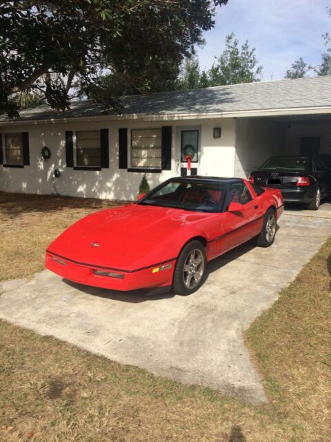 1985 Red Chevrolet Corvette