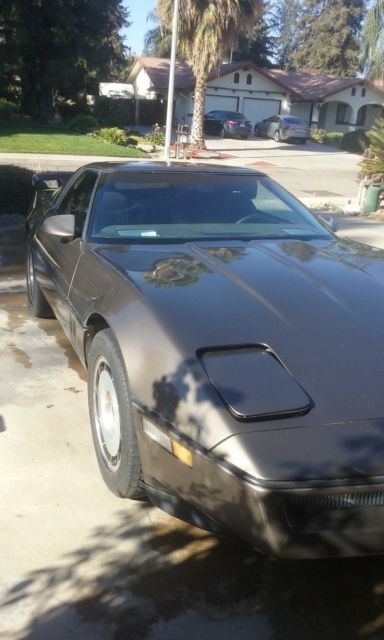 1985 Brown (see pictures) Chevrolet Corvette