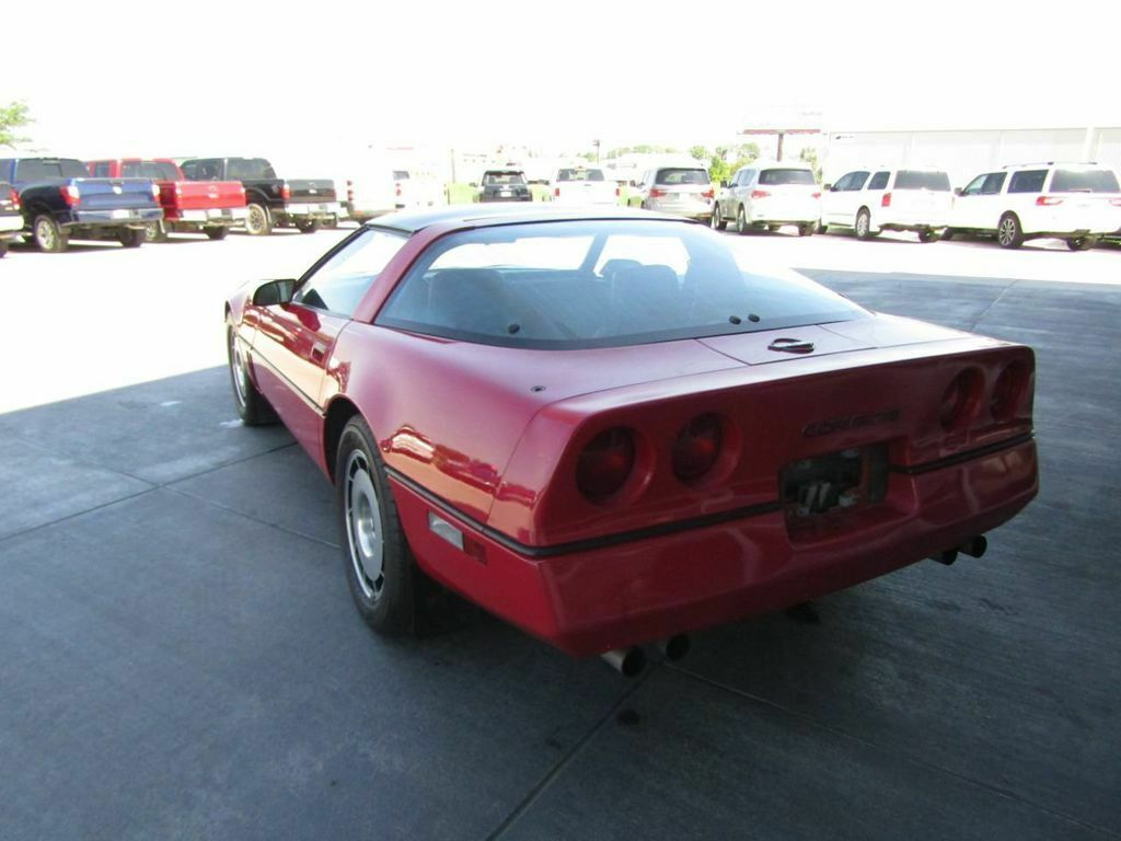 1985 Red Chevrolet Corvette Coupe