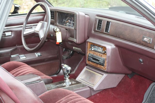 1985 black Chevrolet El Camino Cab & Chassis